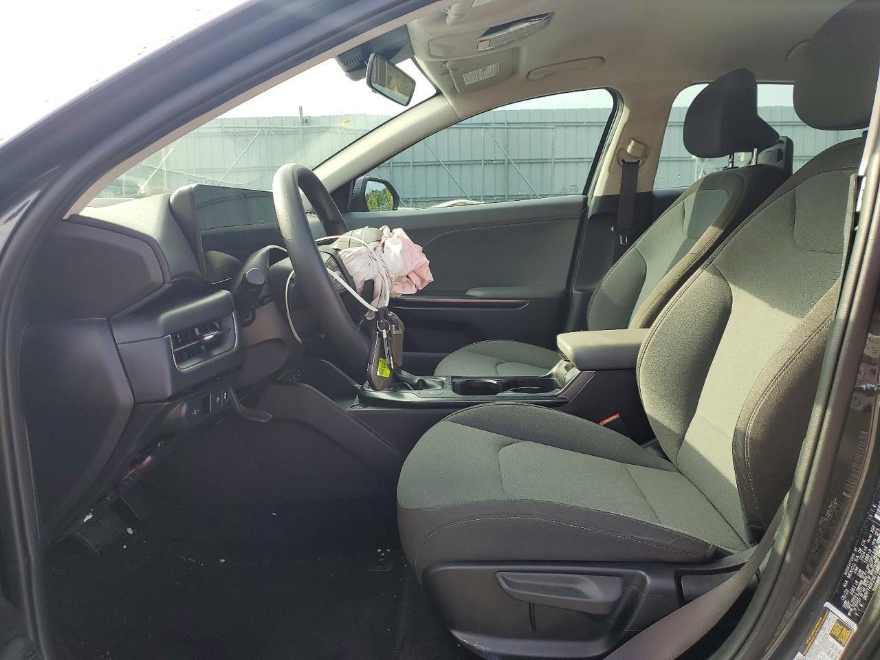 2025 Kia K4 Lx - Image 7