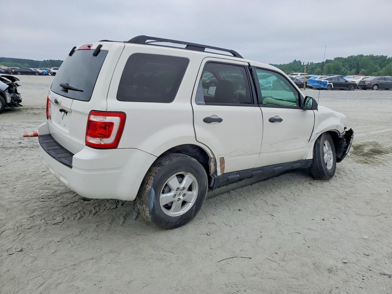 2009 Ford Escape Xlt - Фото 3