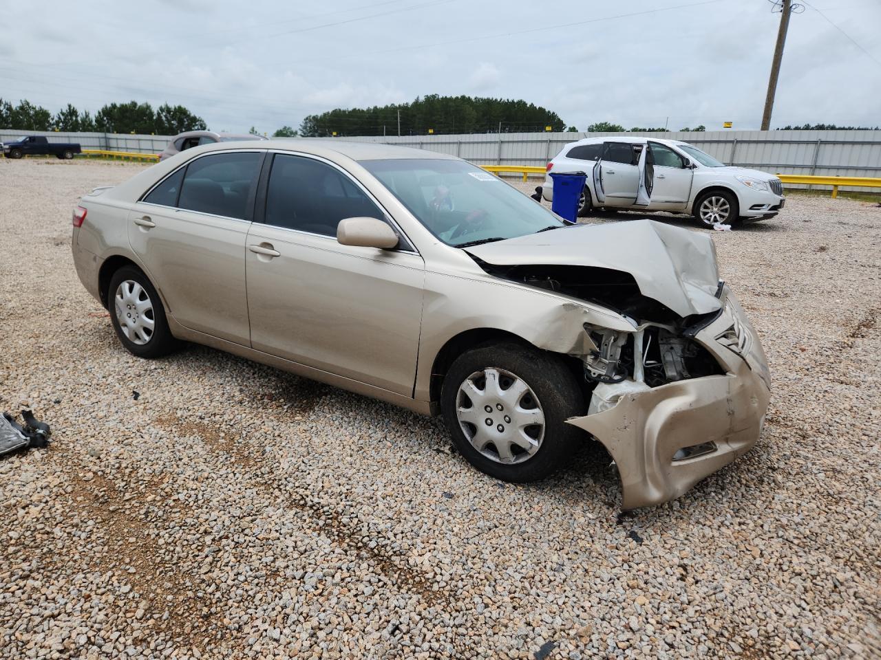 2009 Toyota Camry Le - Image 4