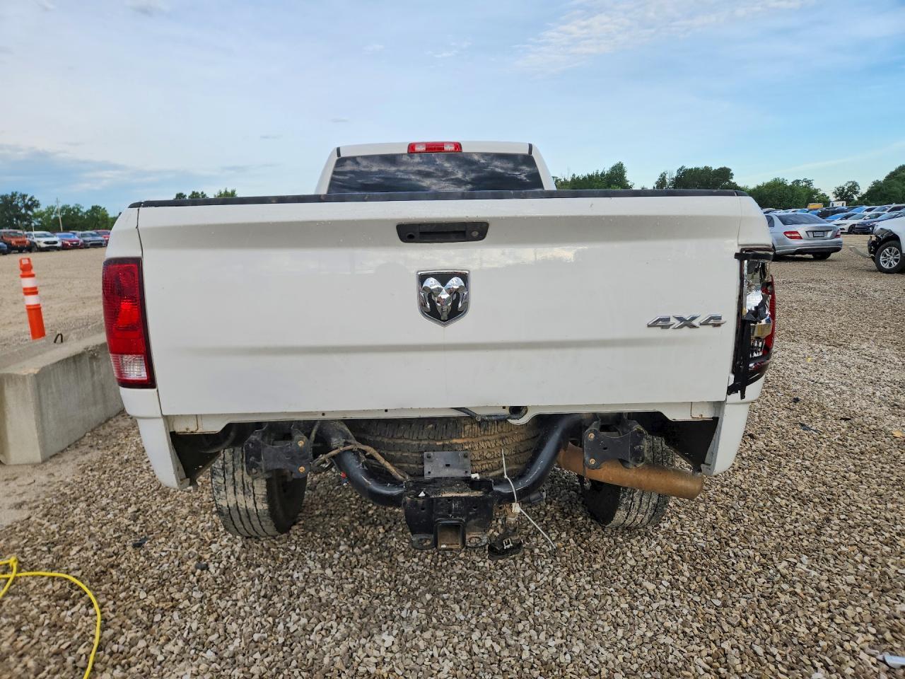 2017 Ram 2500 St - Image 6