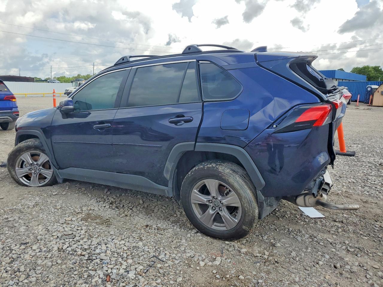 2025 Toyota Rav4 Xle - Image 2