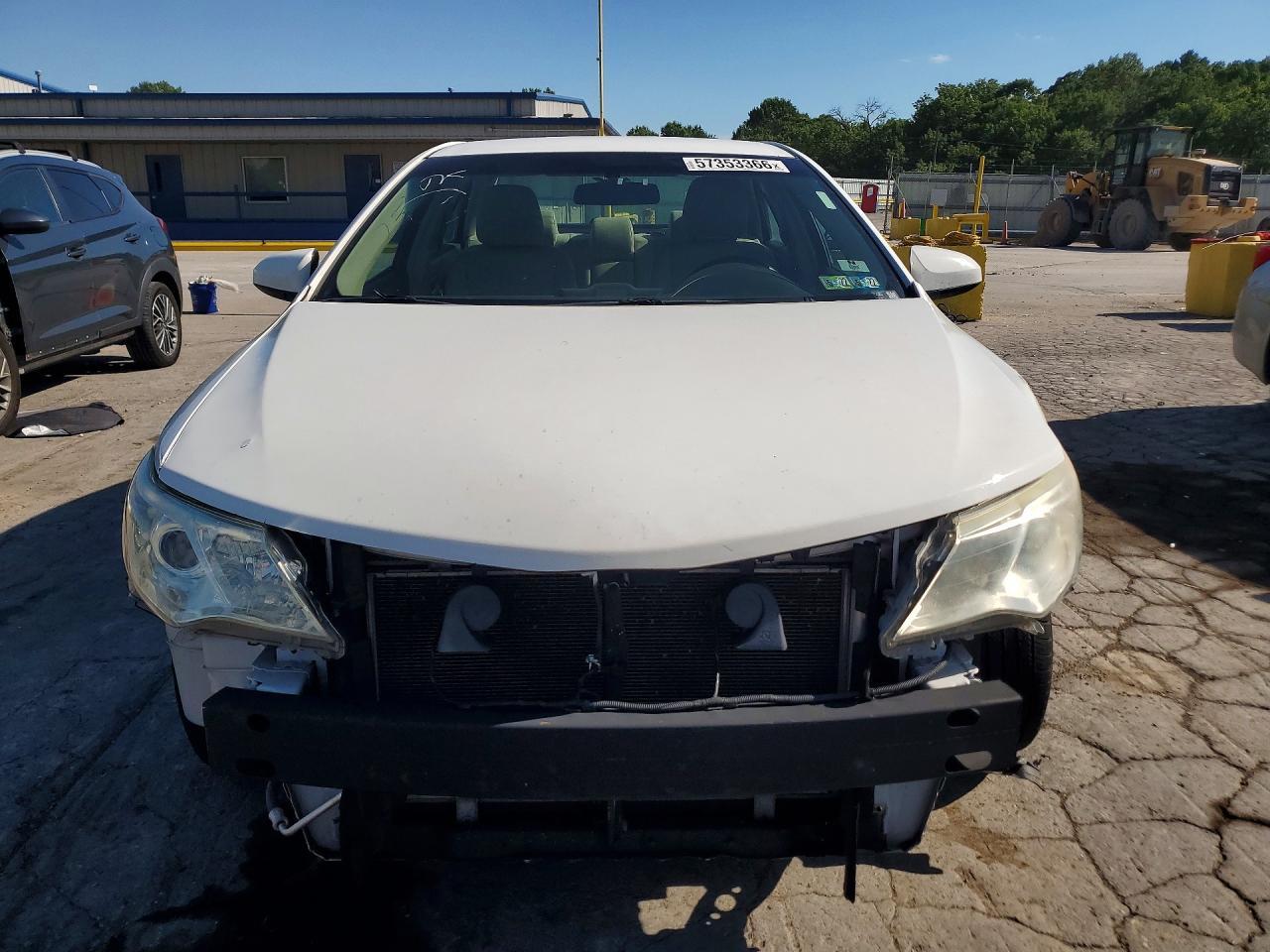2013 Toyota Camry Le - Фото 5