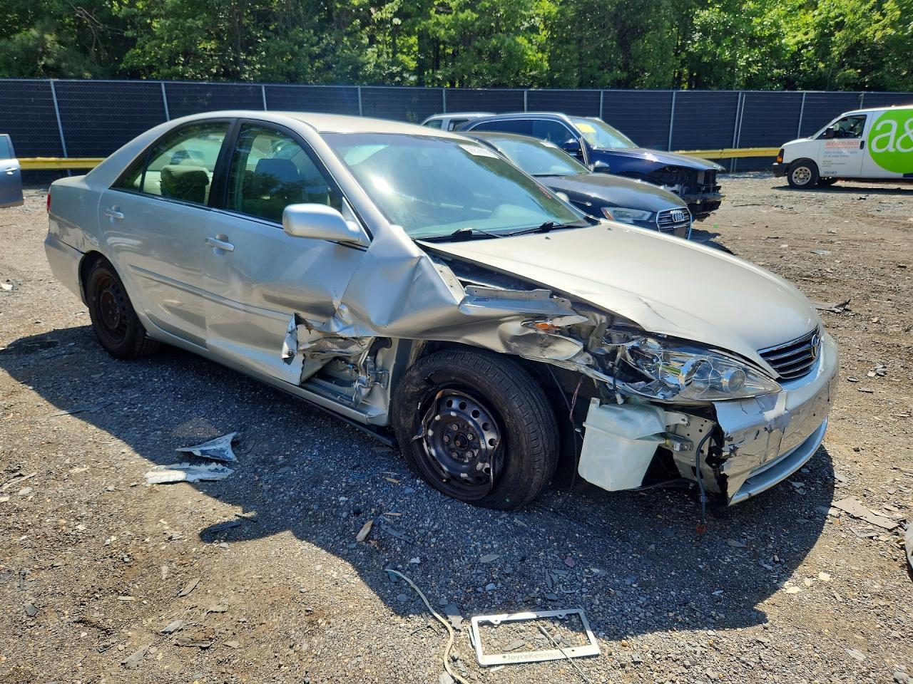 2005 Toyota Camry Le - Фото 4
