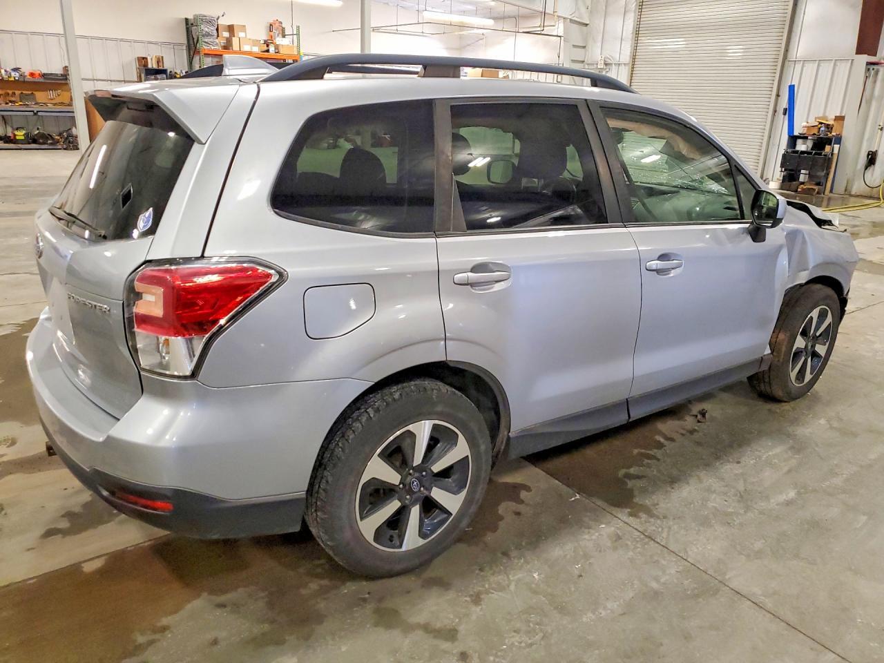 2017 Subaru Forester 2.5I Premium - Фото 3