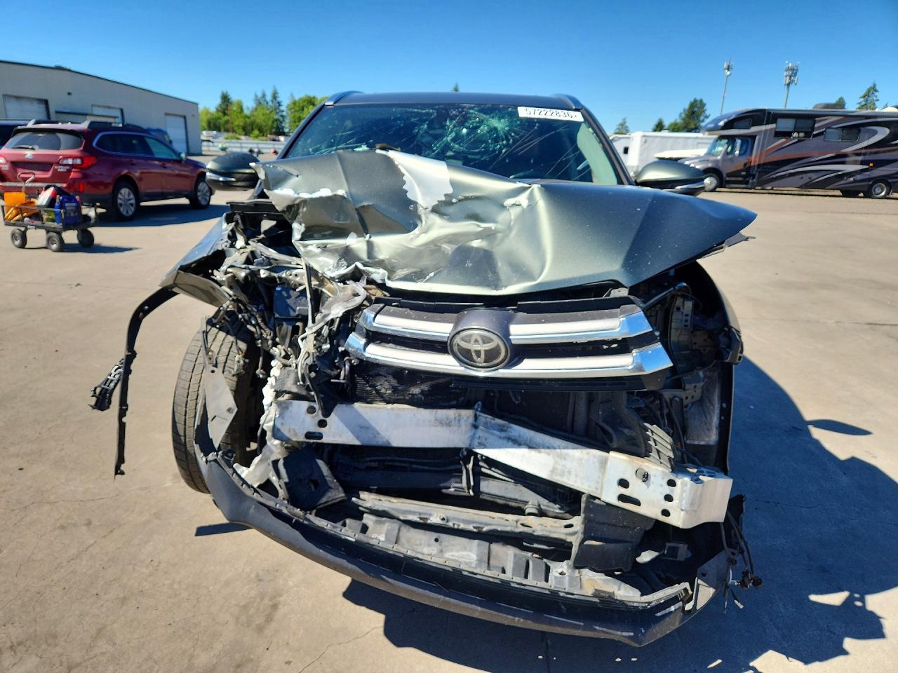 2017 Toyota Highlander Limited - Image 5