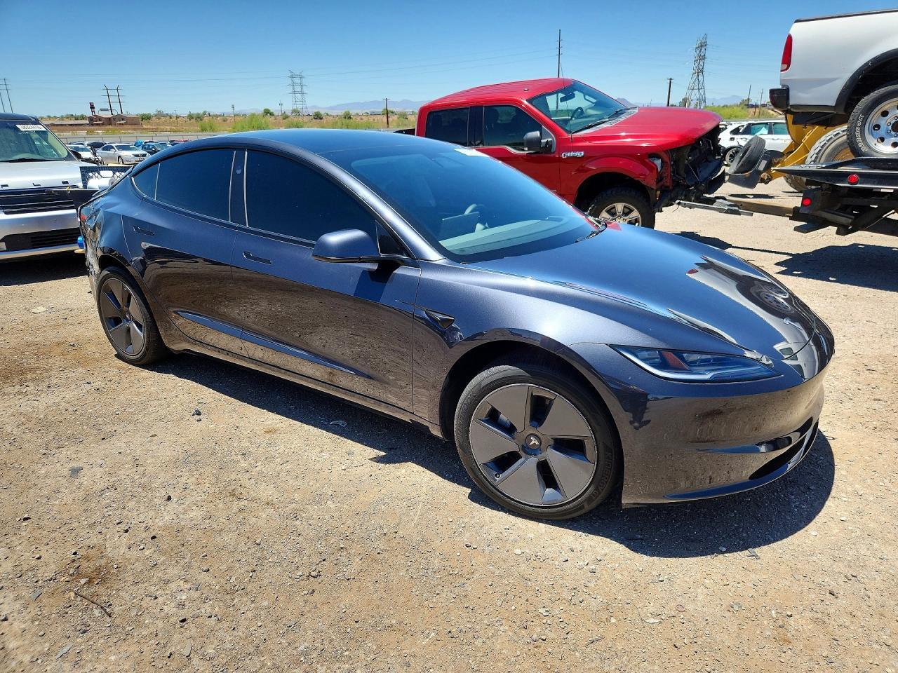 2025 Tesla Model 3 - Image 4