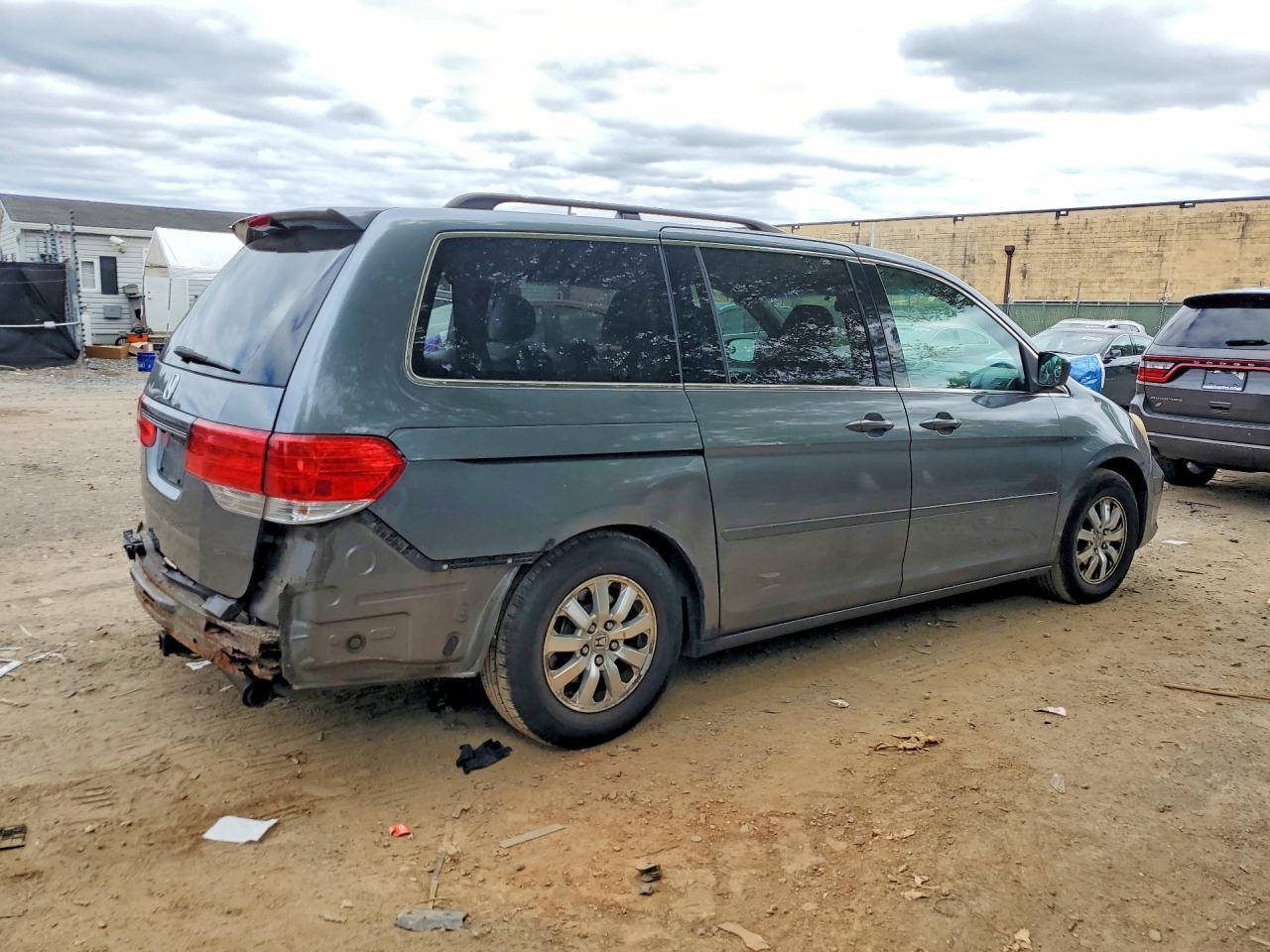 2010 Honda Odyssey Ex - Image 3
