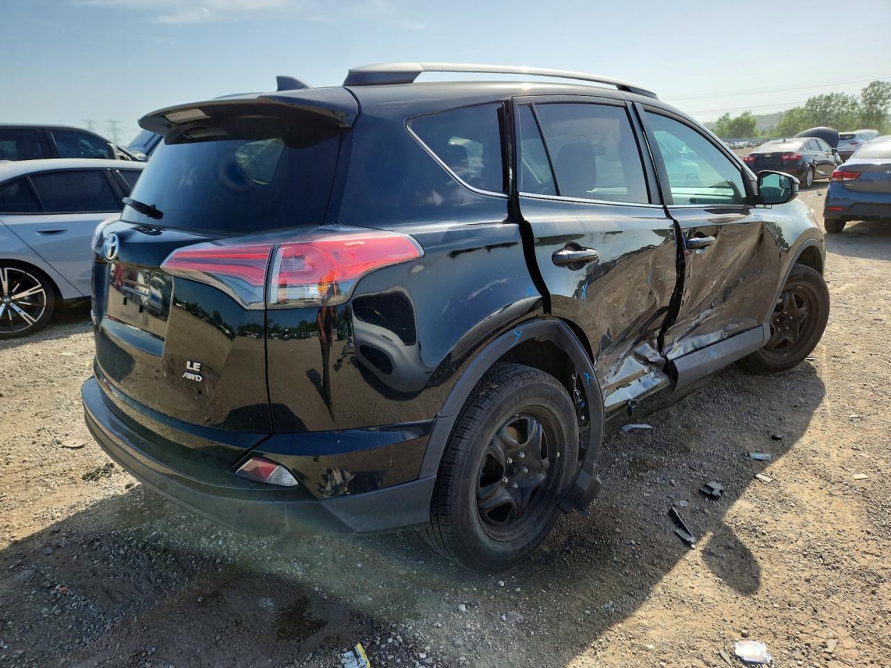 2016 Toyota Rav4 Le - Фото 3