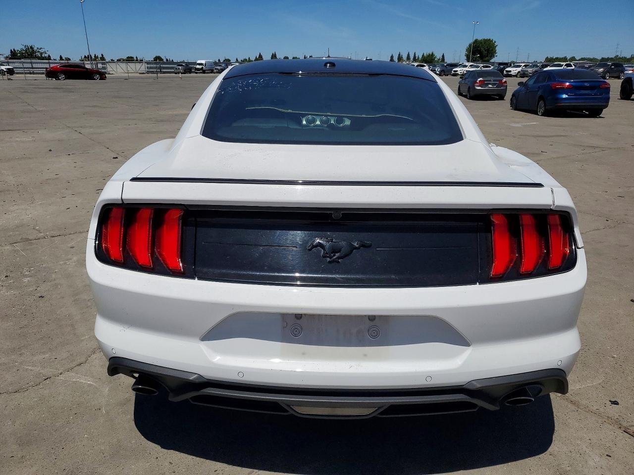 2018 Ford Mustang - Image 6