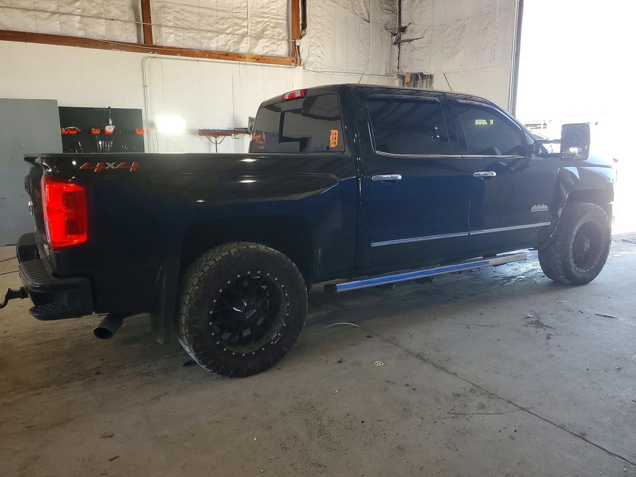 2018 Chevrolet Silverado K1500 High Country - Фото 3
