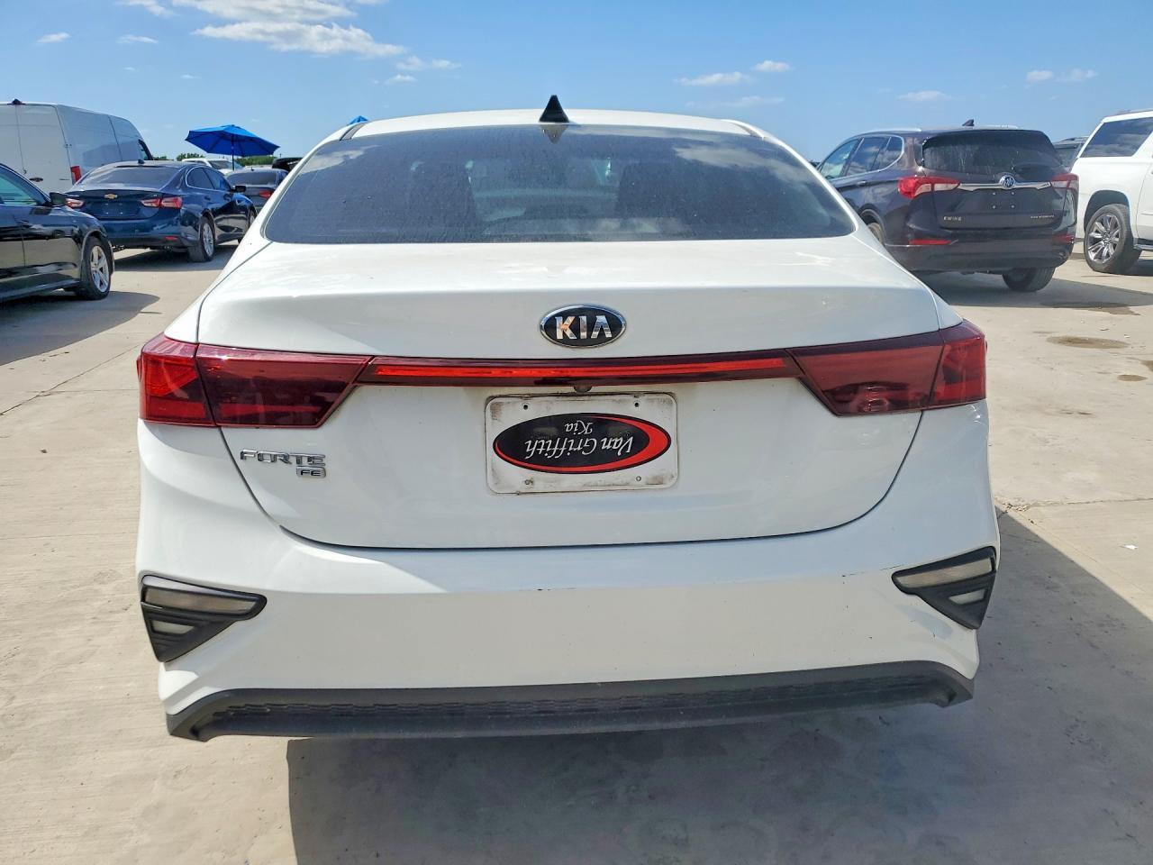 2021 Kia Forte Fe - Image 6