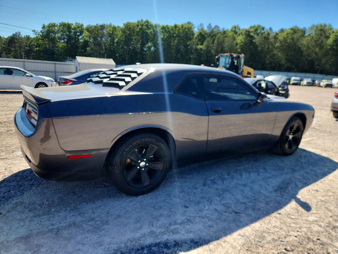 2021 Dodge Challenger Sxt - Image 3