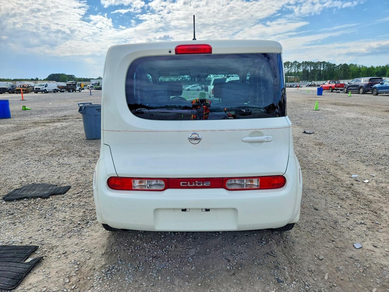 2010 Nissan Cube 1.8 - Image 6
