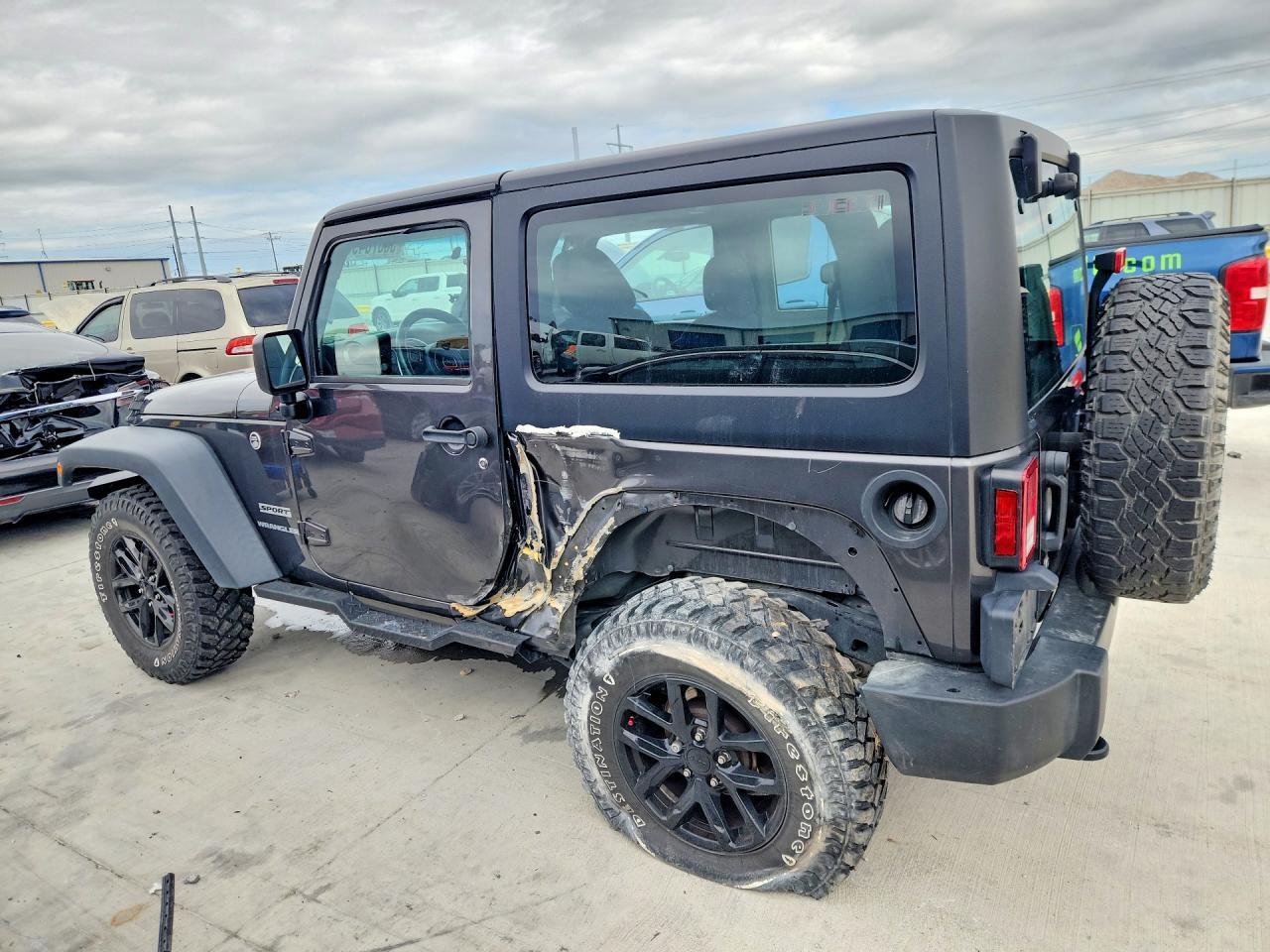 2017 Jeep Wrangler - Фото 2