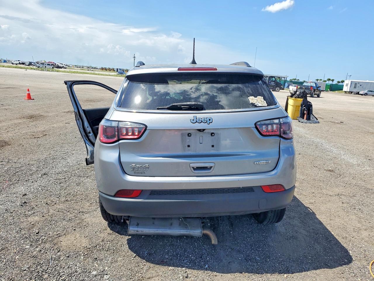 2021 Jeep Compass Latitude - Фото 6