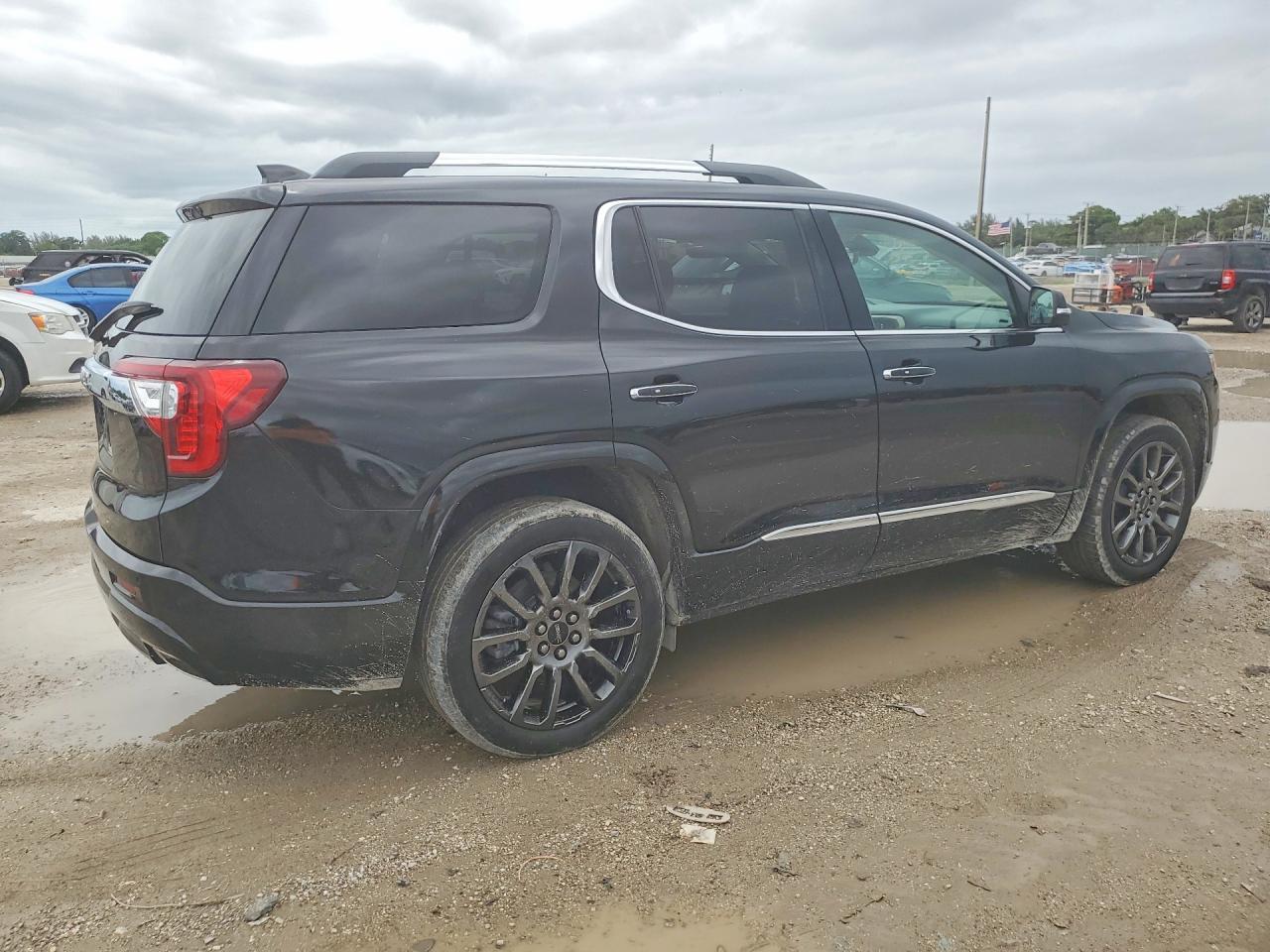 2022 GMC Acadia Denali - Фото 3