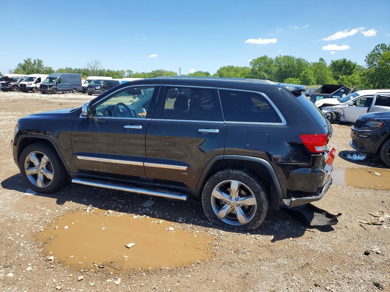 2012 Jeep Grand Cherokee Overland - Image 2