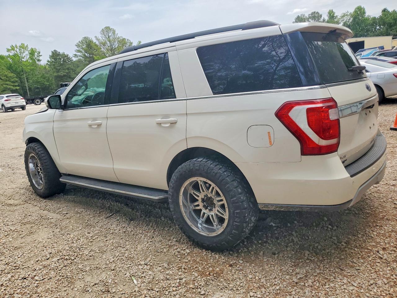 2018 Ford Expedition Xlt - Фото 2