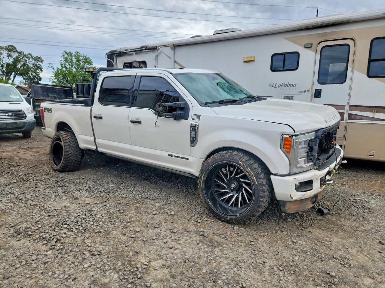 2017 Ford F350 Super Duty - Фото 4
