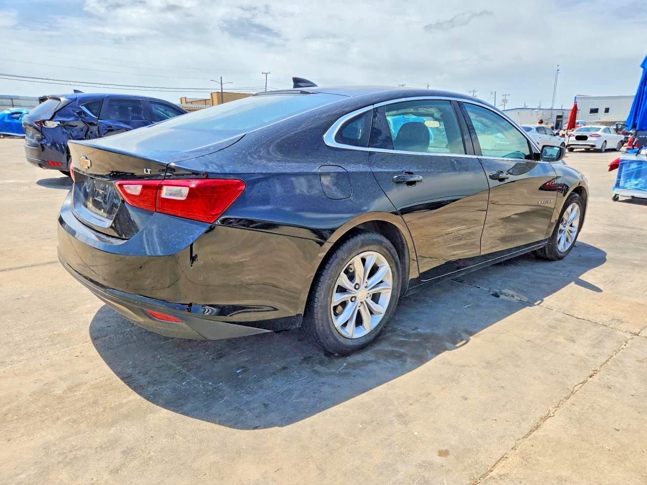 2023 Chevrolet Malibu Lt - Фото 3
