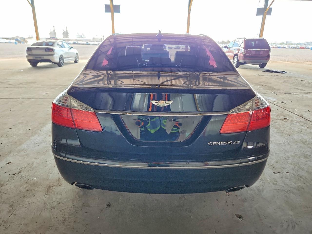 2011 Hyundai Genesis 4.6L - Фото 6