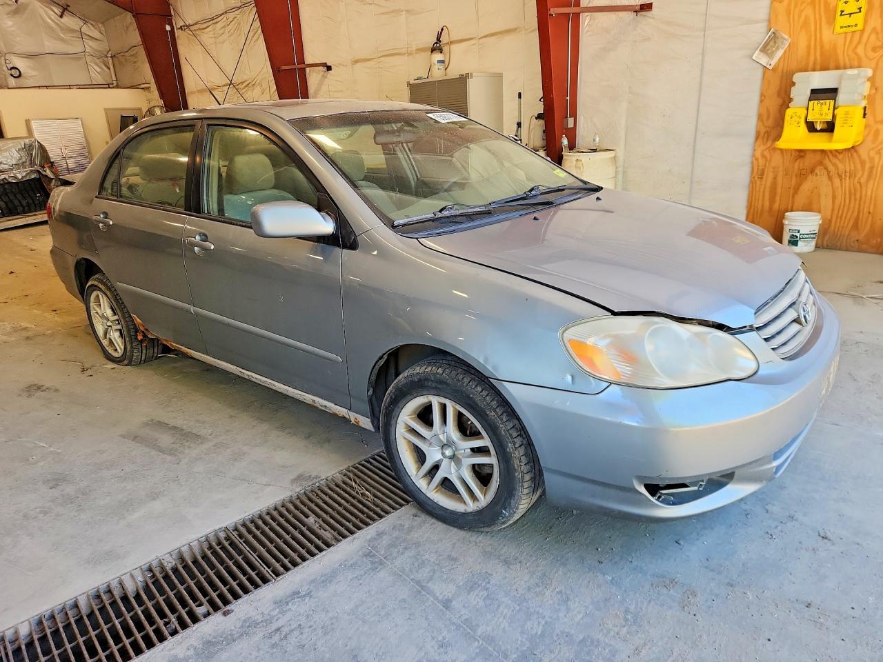 2004 Toyota Corolla - Image 4