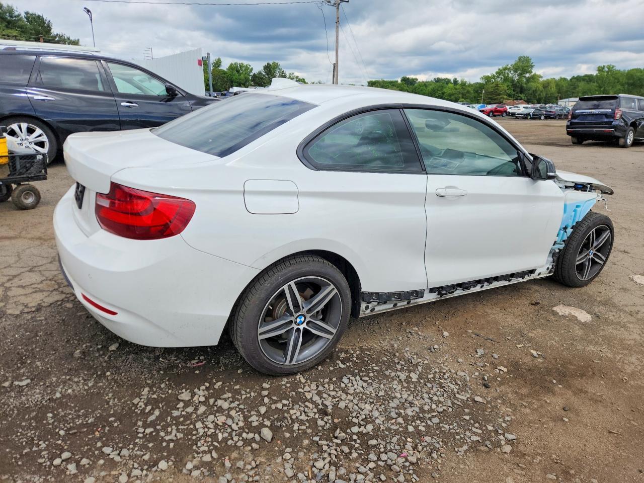 2017 BMW 230I - Фото 3