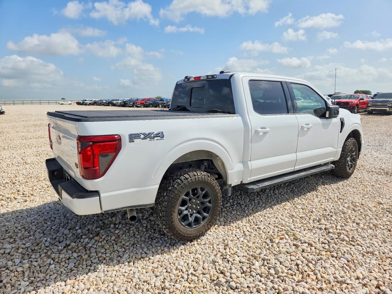 2025 Ford F150 Xlt - Фото 3