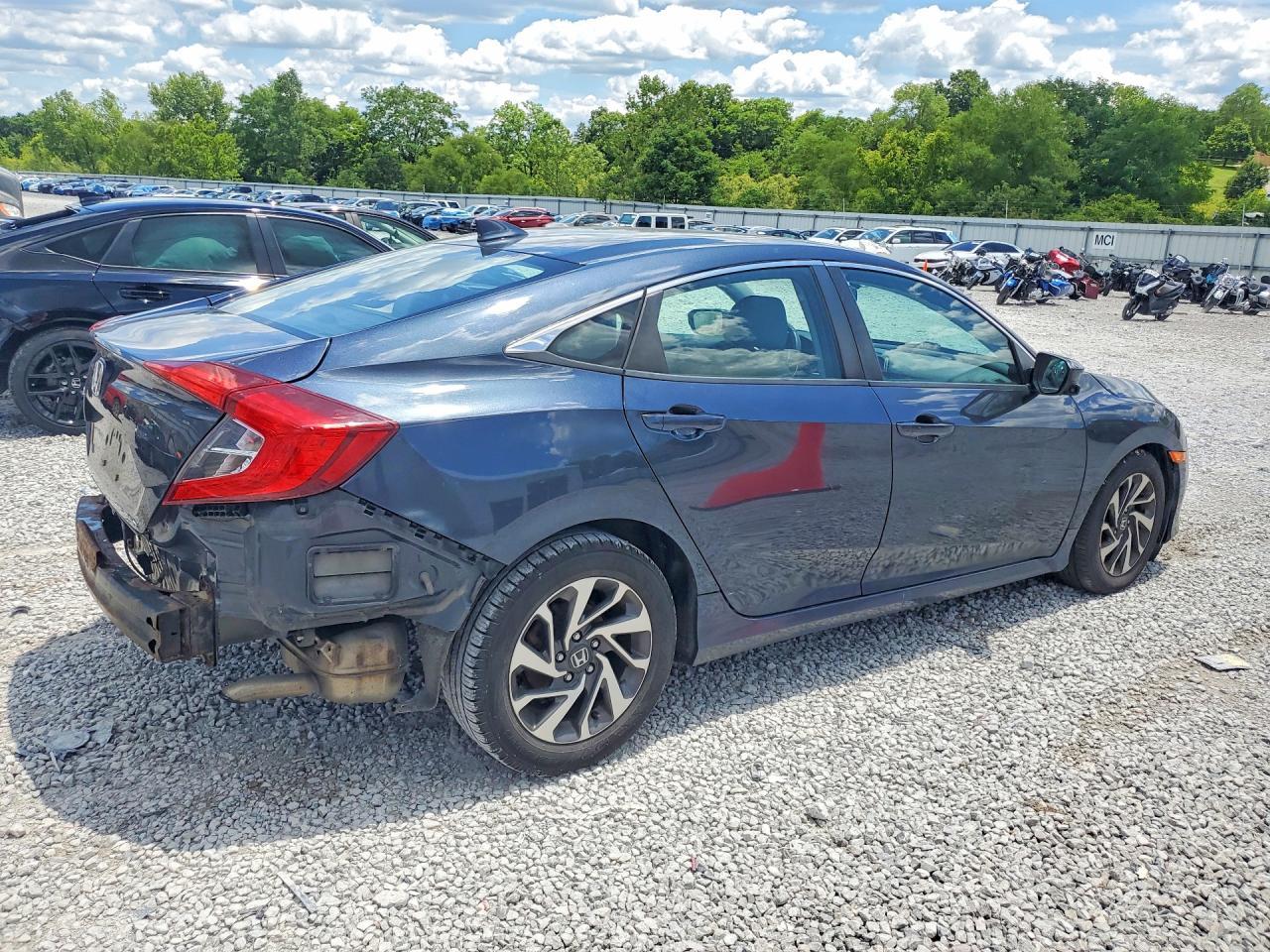 2017 Honda Civic Ex - Фото 3