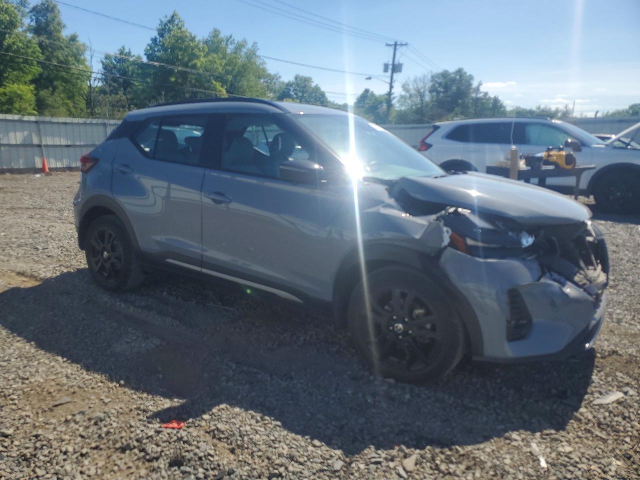 2023 Nissan Kicks Sr - Фото 4