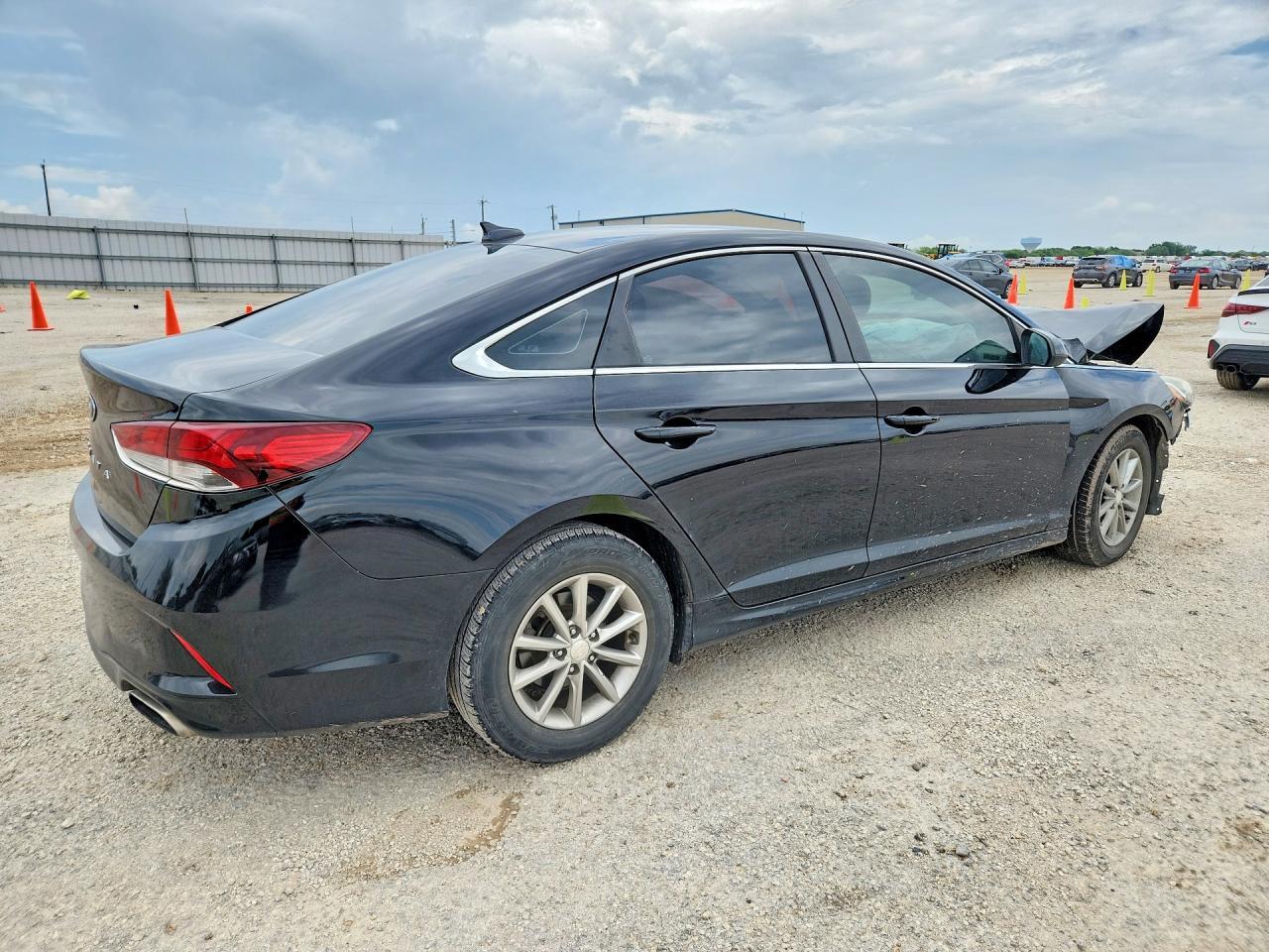 2018 Hyundai Sonata Se - Фото 3