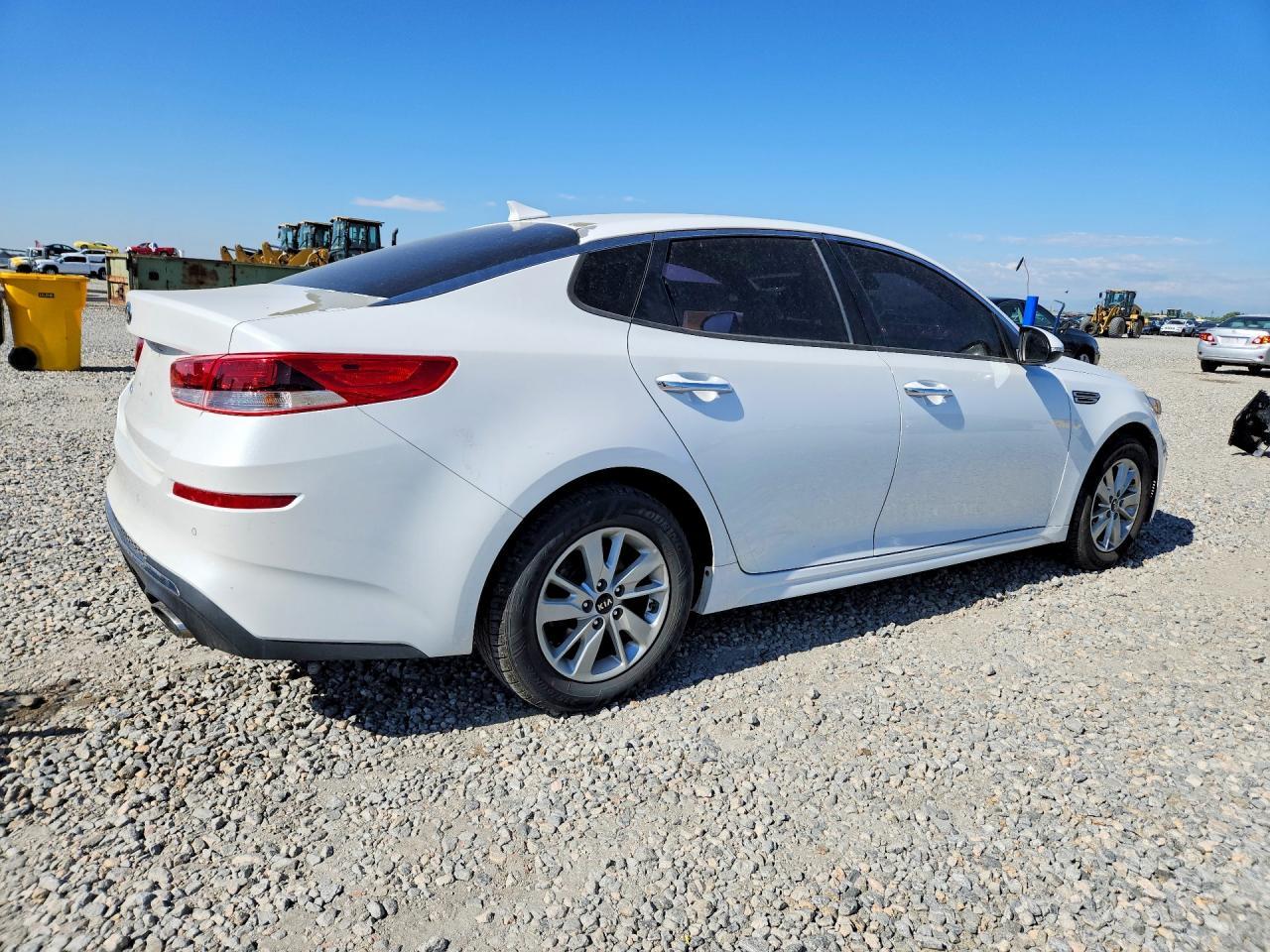 2019 Kia Optima Lx - Image 3