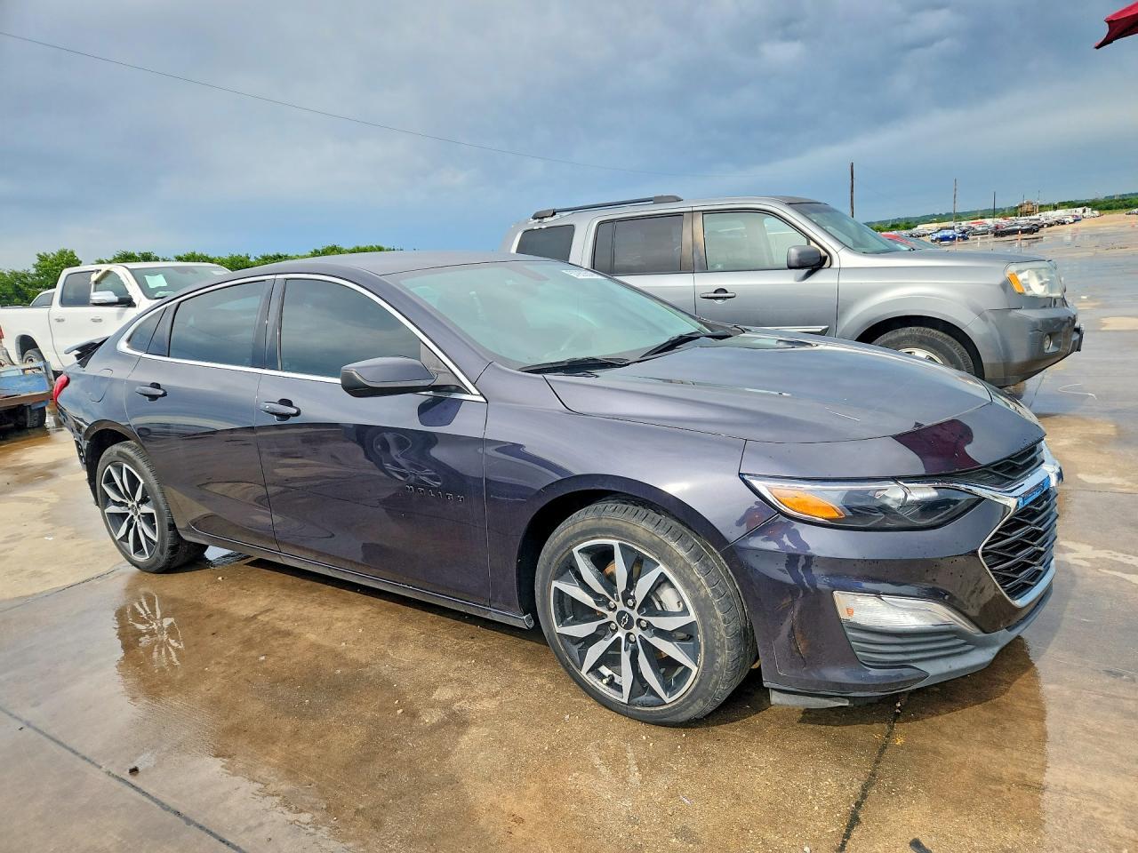2022 Chevrolet Malibu Rs - Image 3