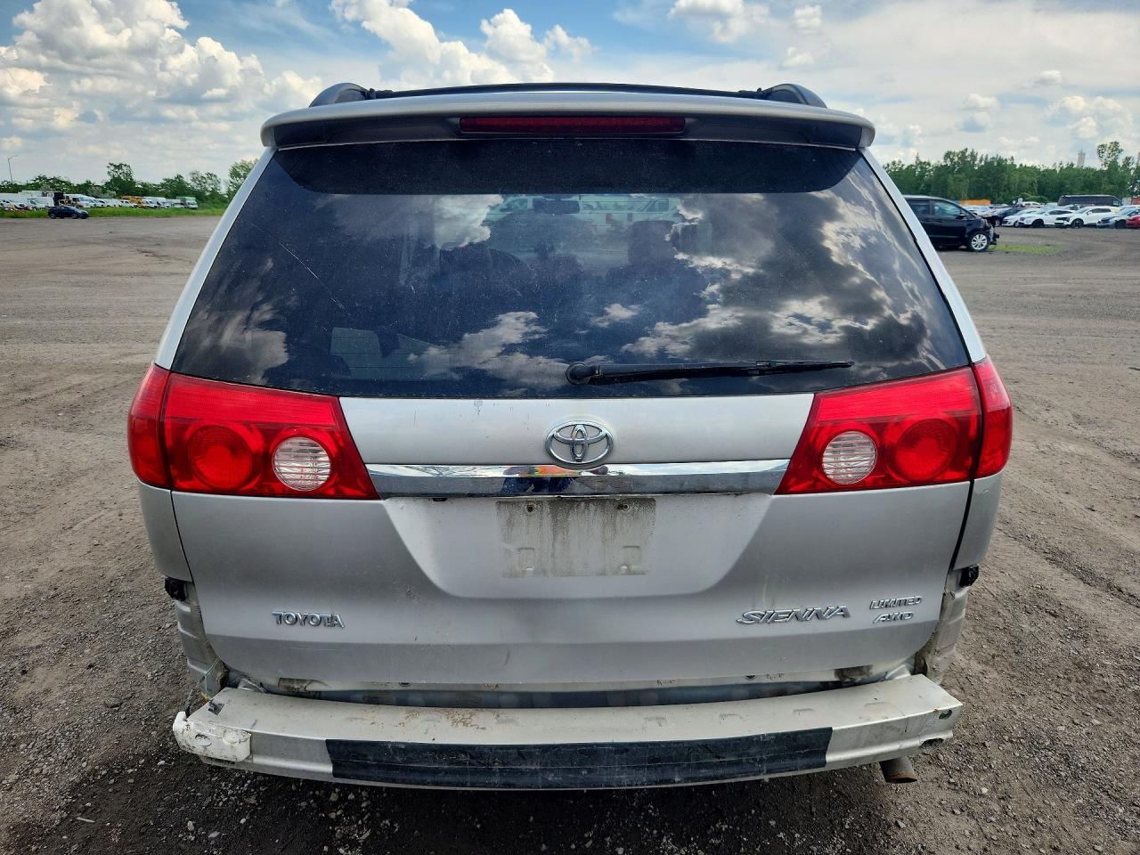 2007 Toyota Sienna Xle 7-Passenger - Image 6