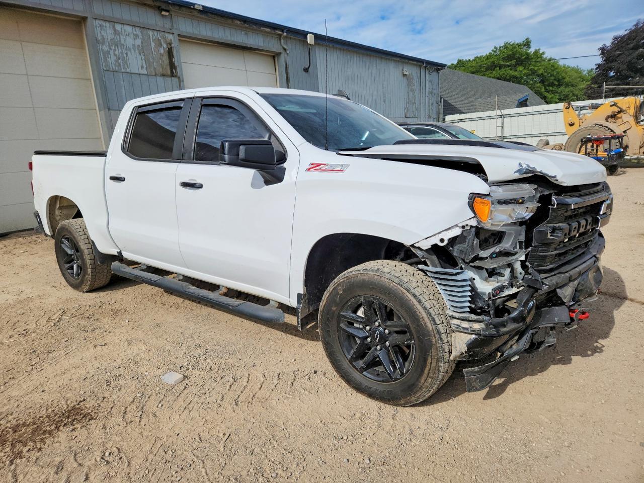 2022 Chevrolet Silverado K1500 Lt Trail Boss - Image 4