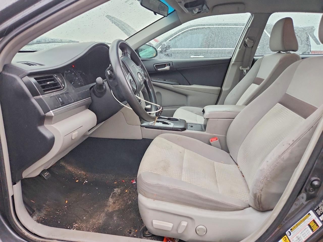 2013 Toyota Camry Le - Фото 7