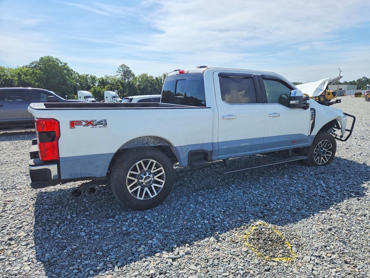 2026 Ford F250 Super Duty - Image 3