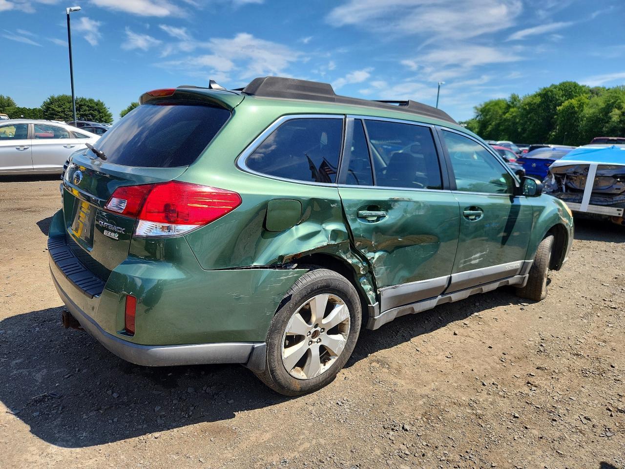 2011 Subaru Outback 2.5I Limited - Фото 3
