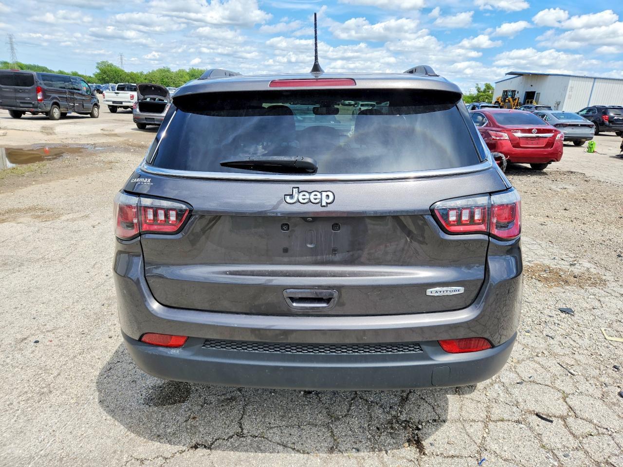 2019 Jeep Compass Latitude - Фото 6