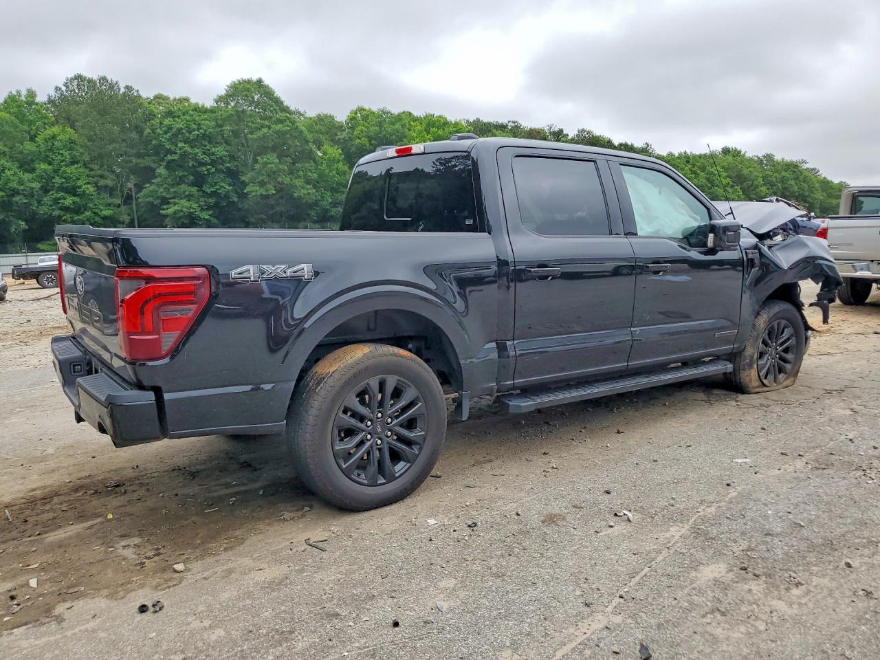 2024 Ford F150 Lariat - Image 3