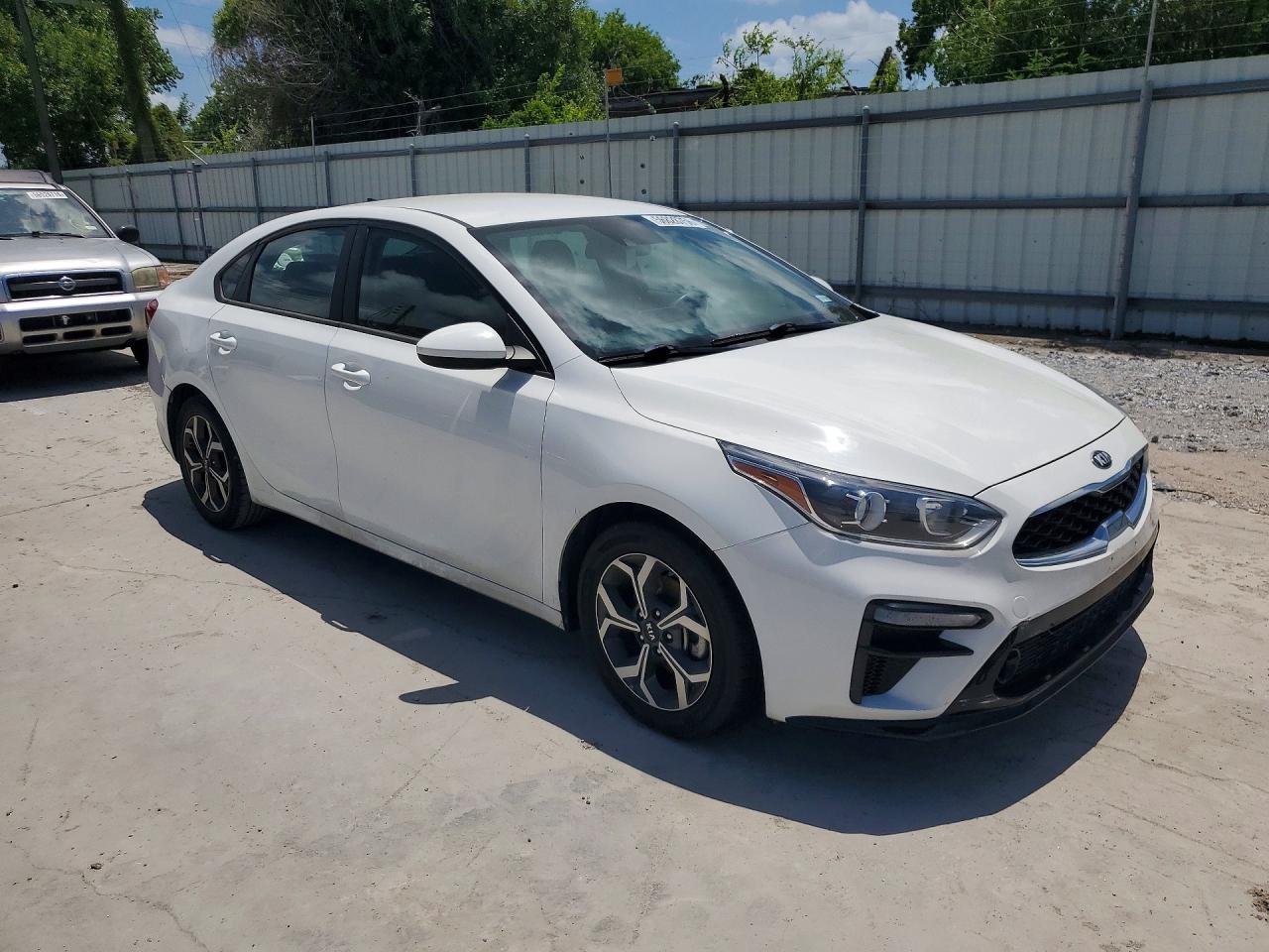 2021 Kia Forte Lxs - Image 4