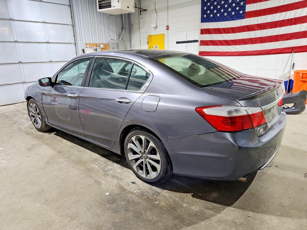 2014 Honda Accord Sport - Image 2