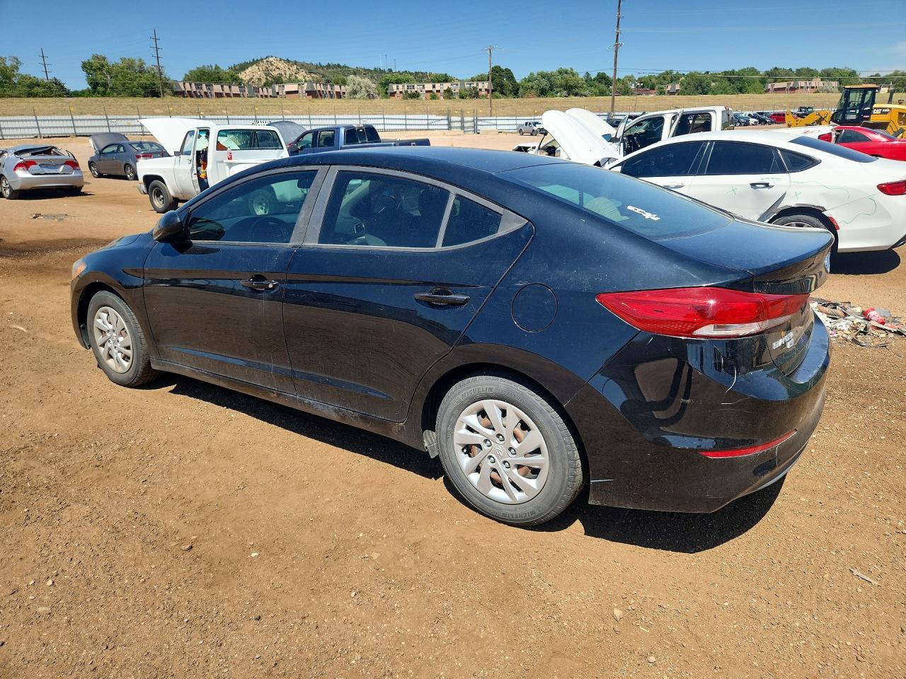 2018 Hyundai Elantra Se - Фото 2