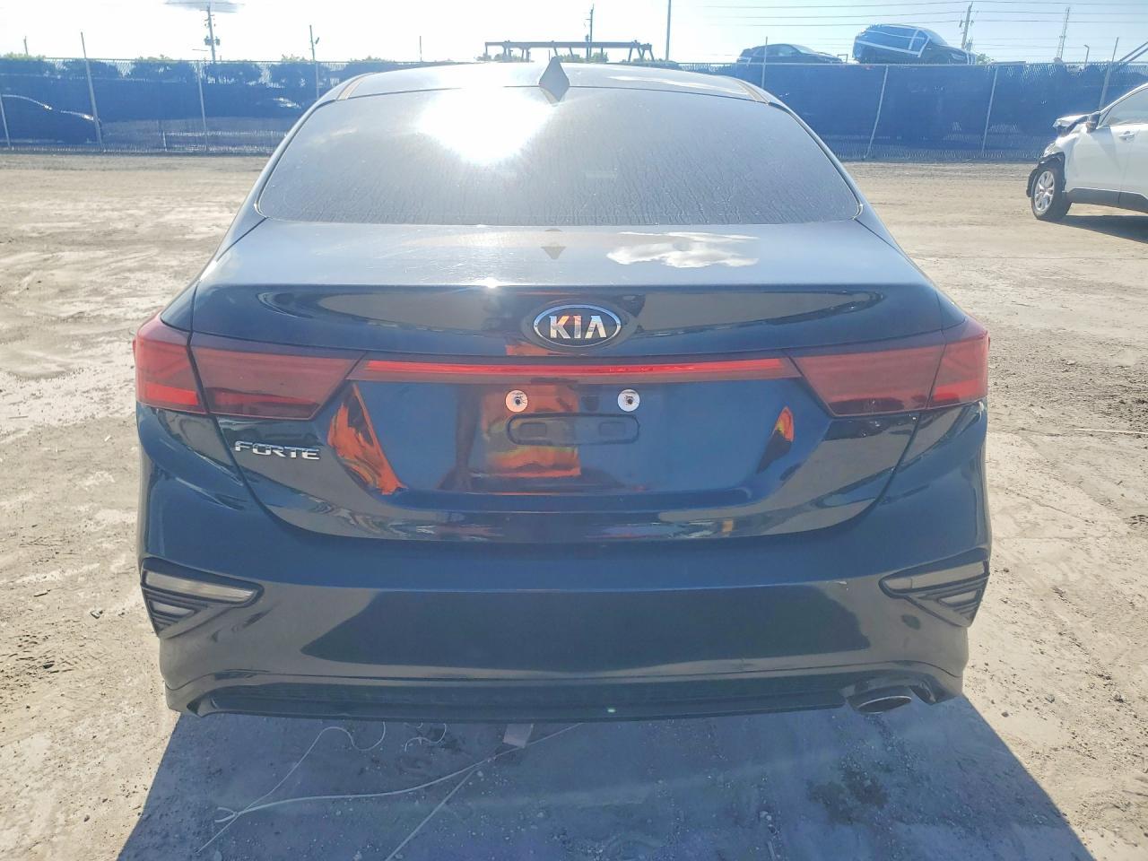 2019 Kia Forte Lxs - Image 6