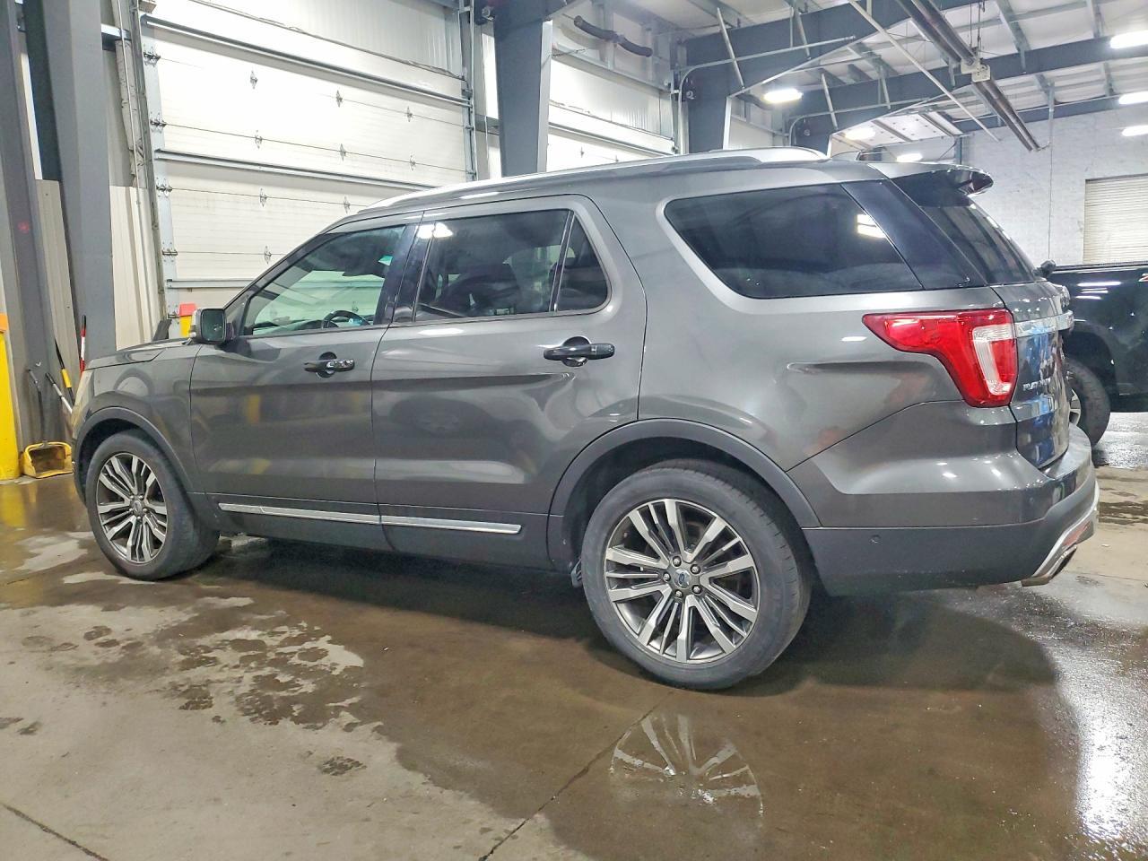 2016 Ford Explorer Platinum - Фото 2