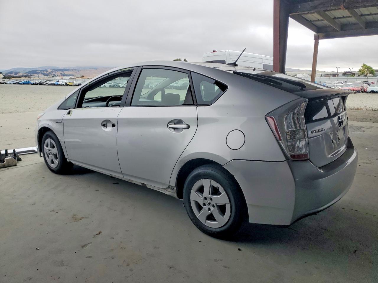 2010 Toyota Prius Ii - Фото 2