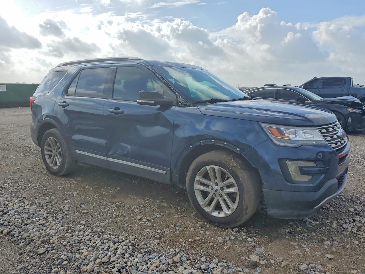 2017 Ford Explorer Xlt - Фото 4