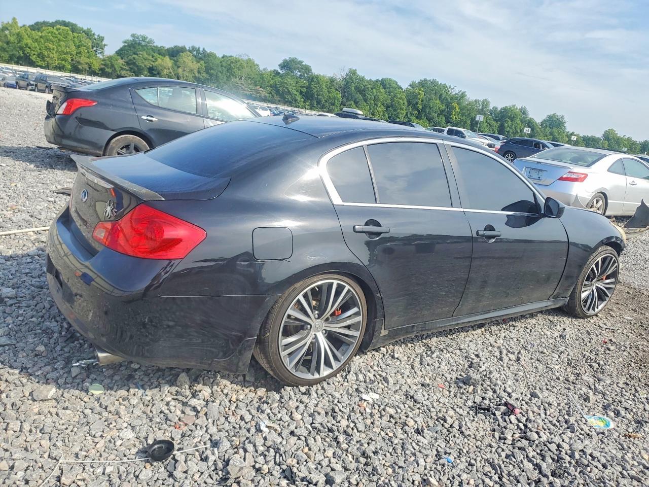 2013 Infiniti G37 Sedan Journey - Image 3