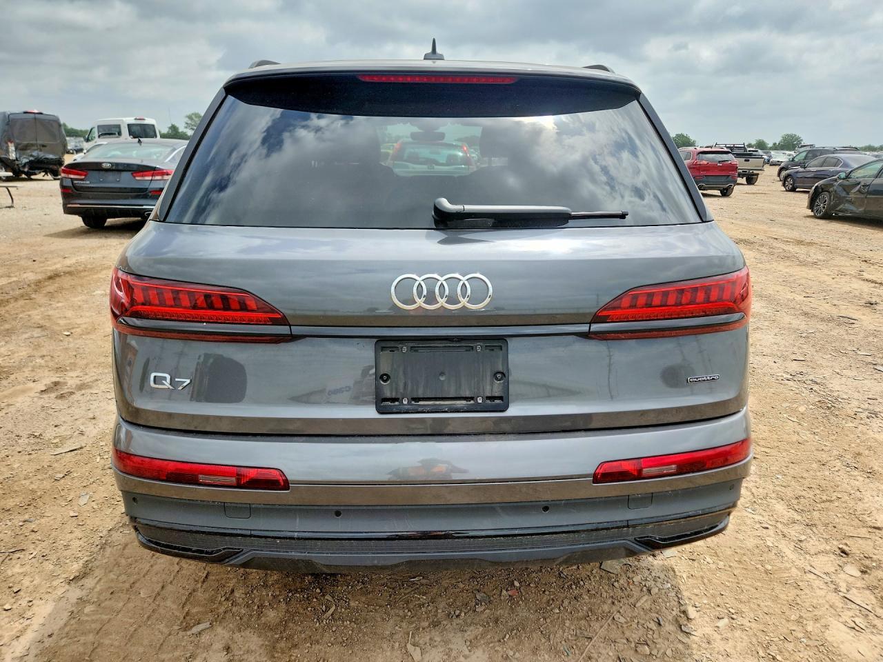 2024 Audi Q7 Premium Plus - Image 6
