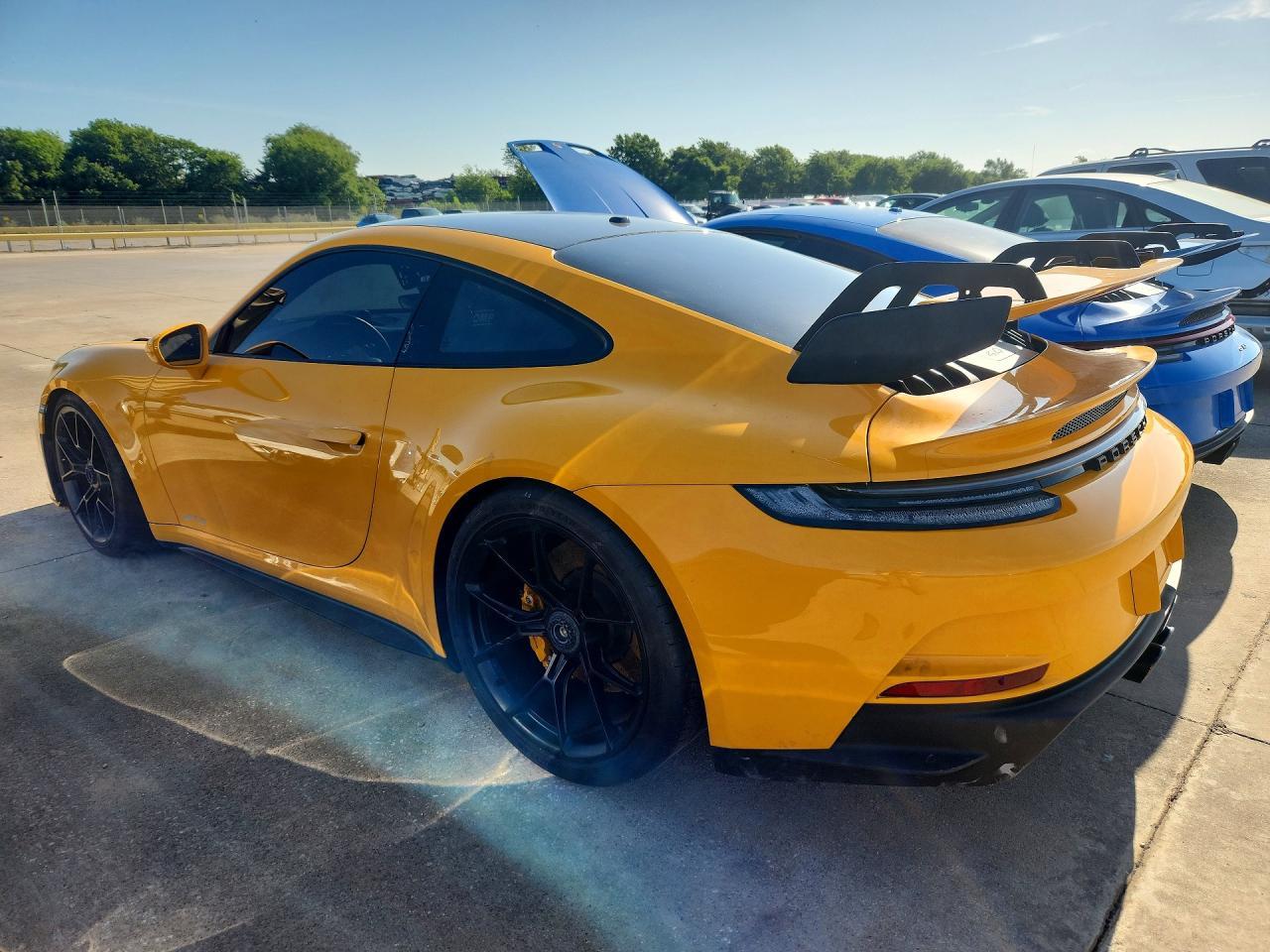 2022 Porsche 911 Gt3 - Image 2